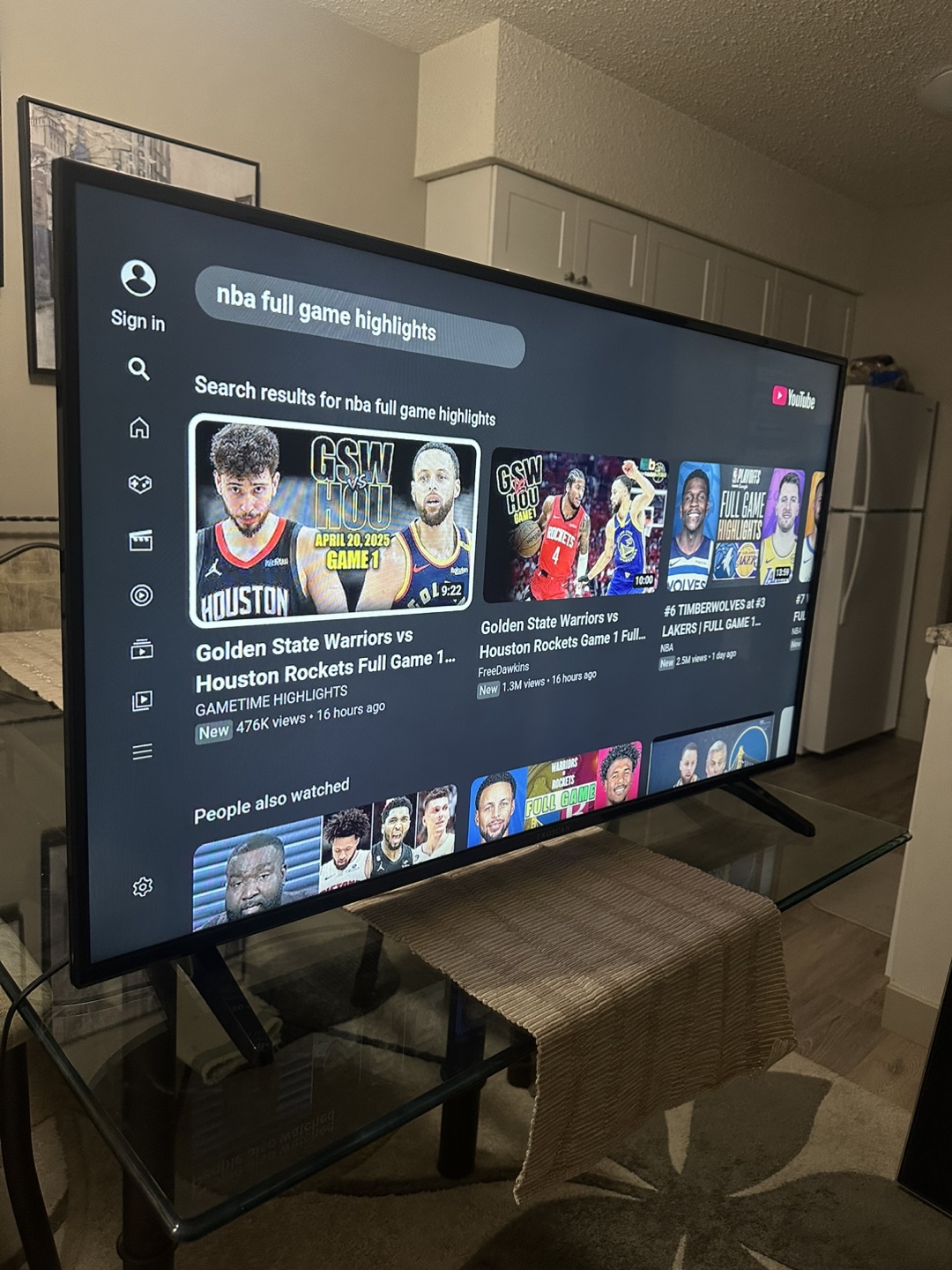 46-inch smart TV in immaculate, like-new condition - photo 5