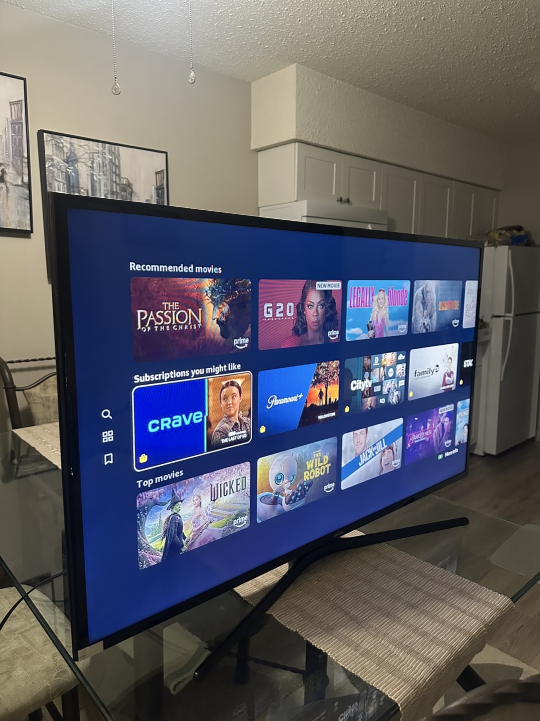 52-inch Samsung Full Smart TV in flawlessly condition. - photo 4
