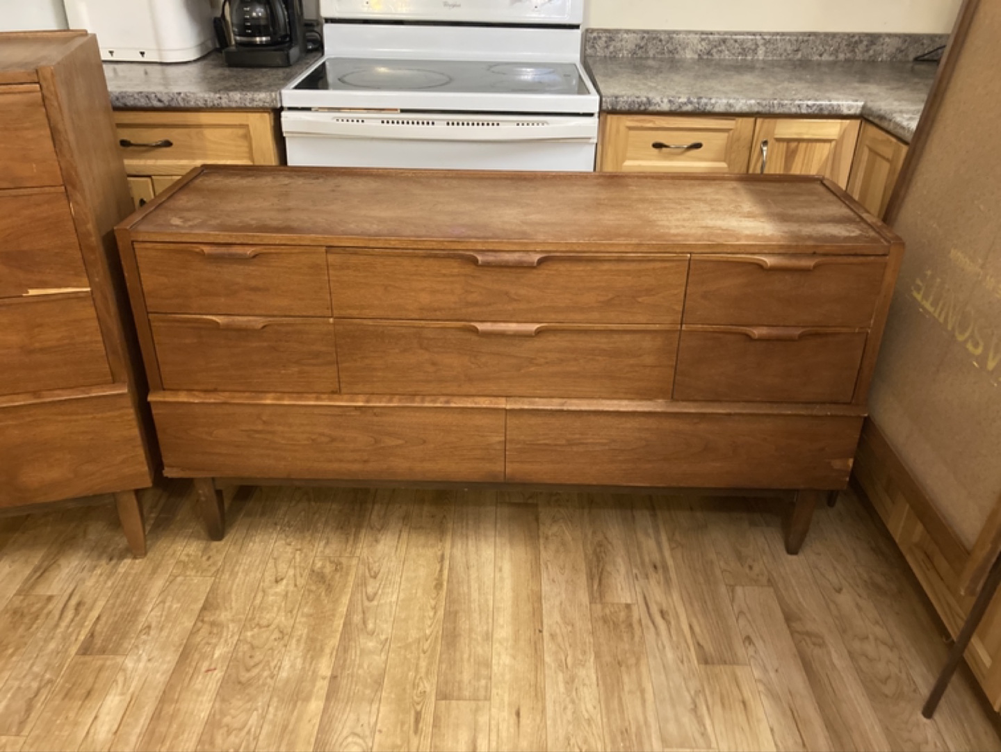 Mid-Century Modern Dresser Set - photo 4