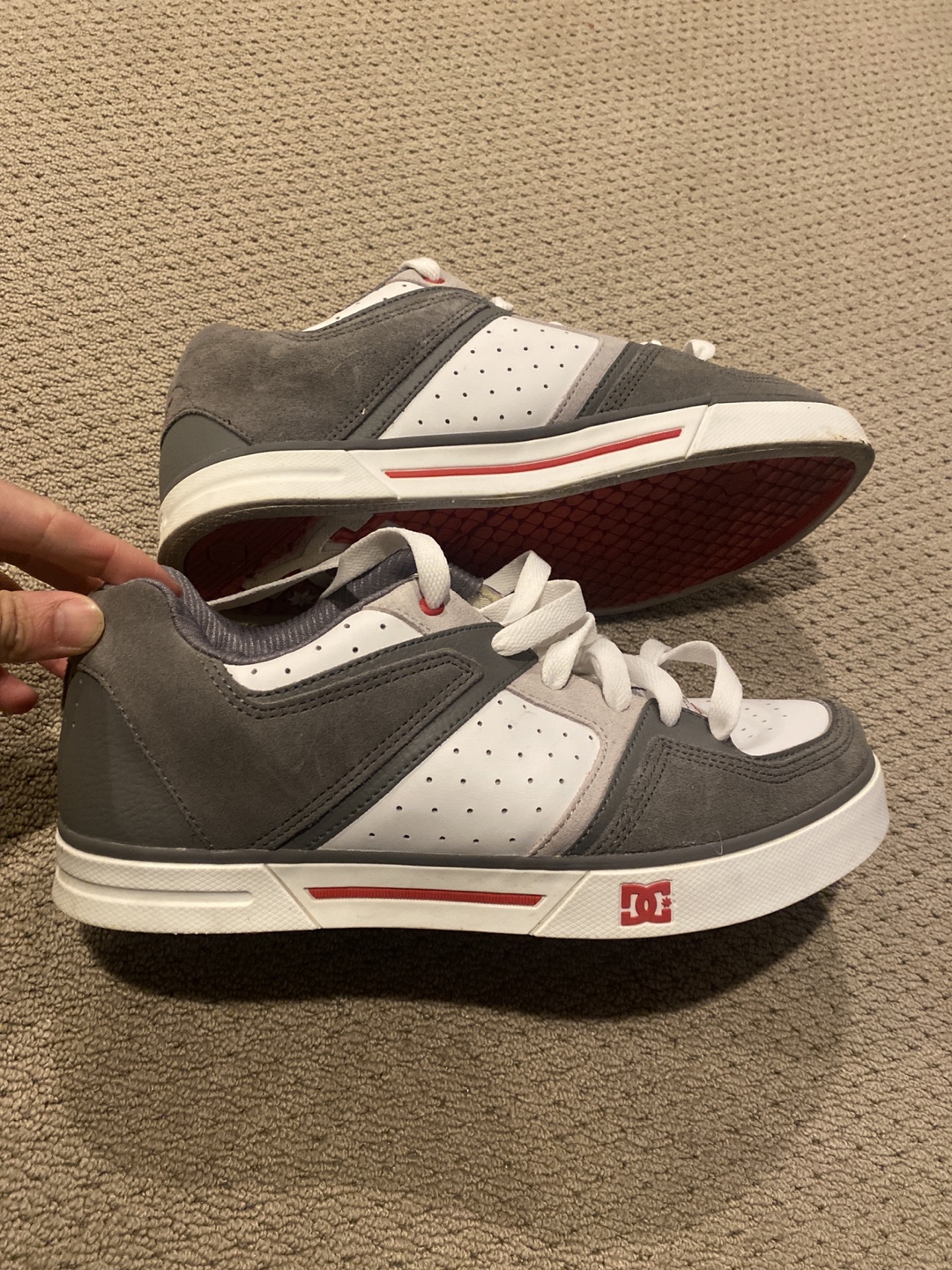 DC Shoes Grey and White Skate Shoes - Size US 7.5 - photo 4