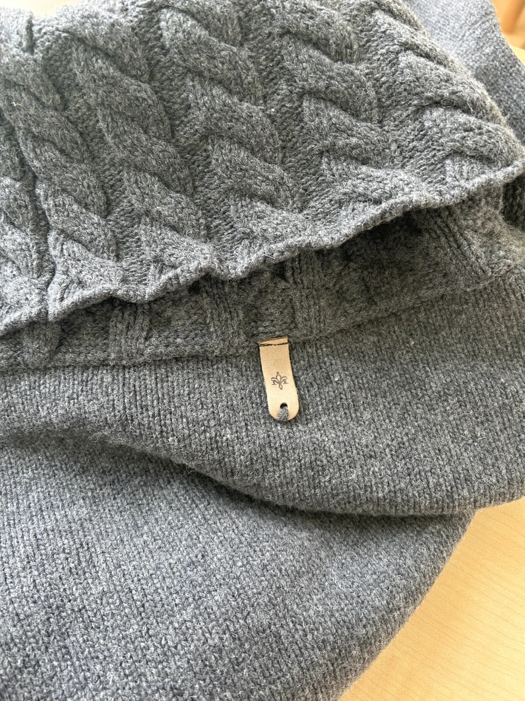 Mackage Grey Knit Sweater - Size XS image indicator(3)