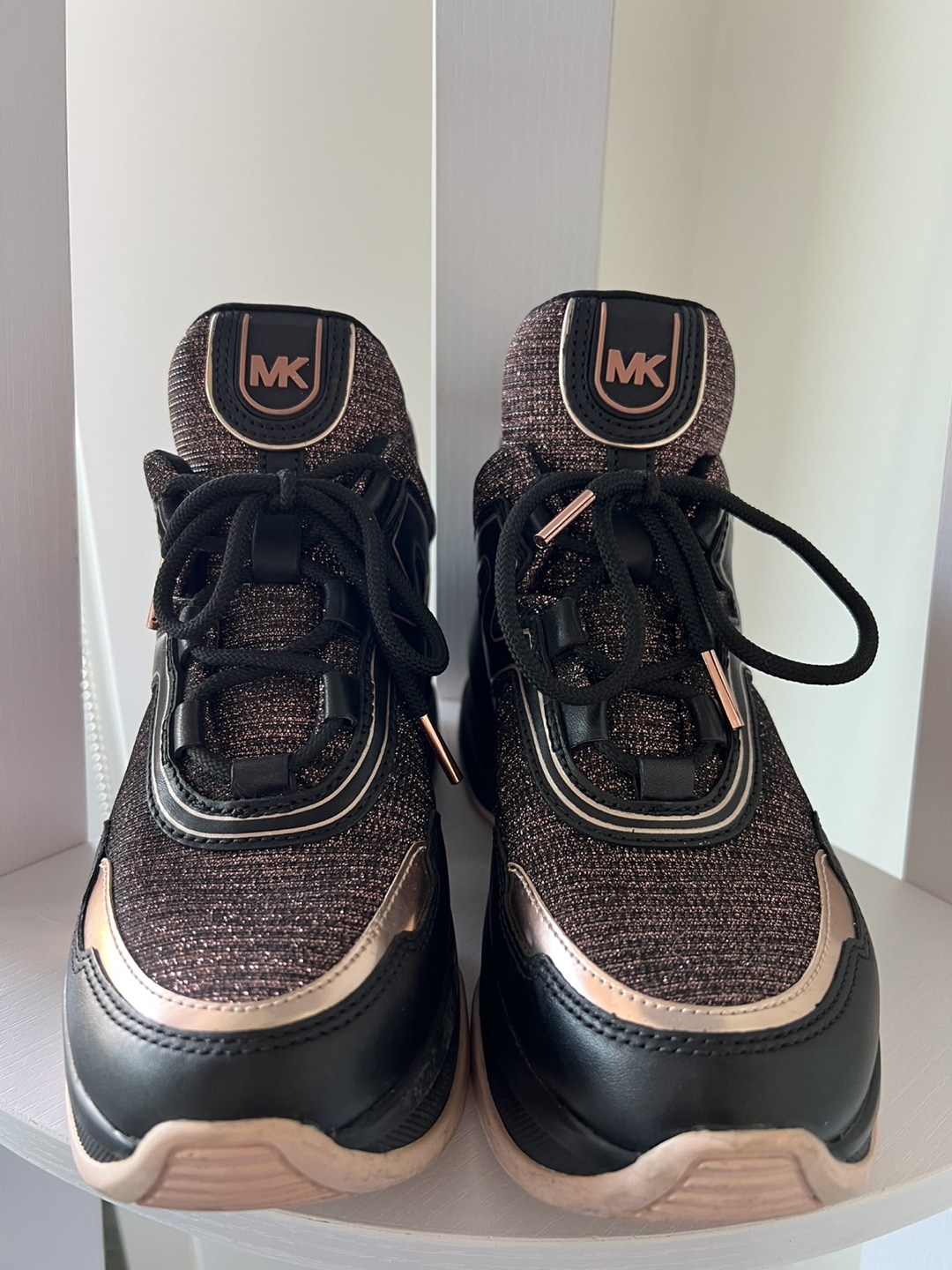 Women’s Michael Kors sneakers - photo 2