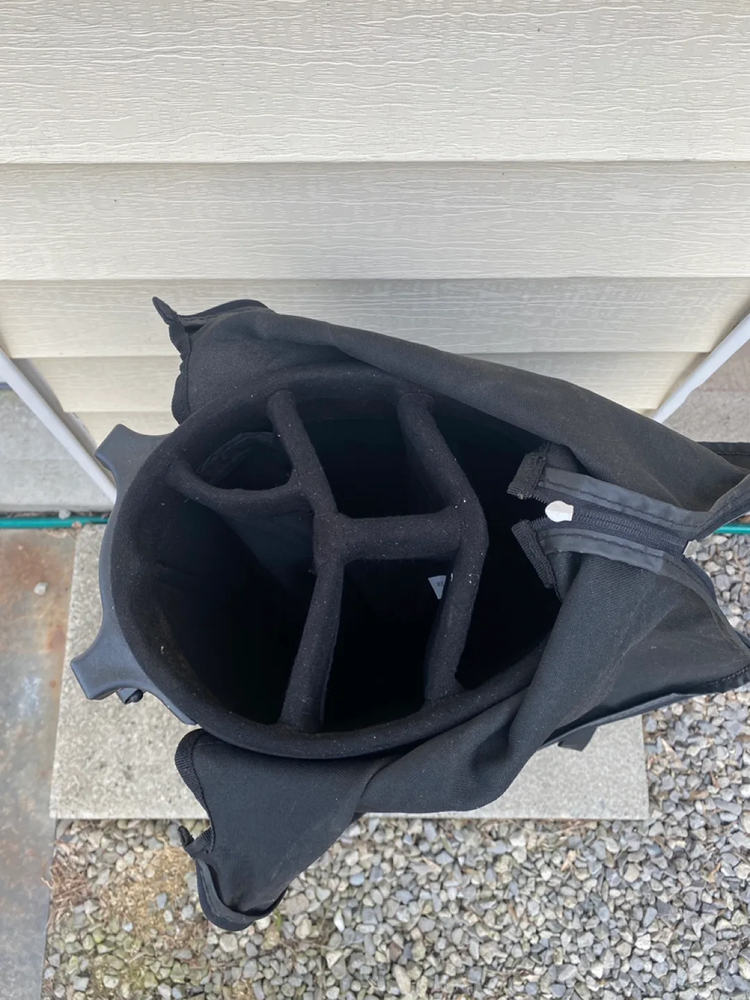 Used Black HS Golf Stand Bag image indicator(5)