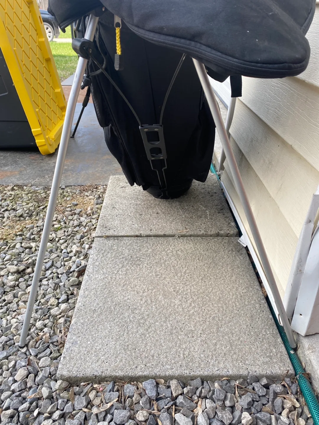 Used Black HS Golf Stand Bag image indicator(3)