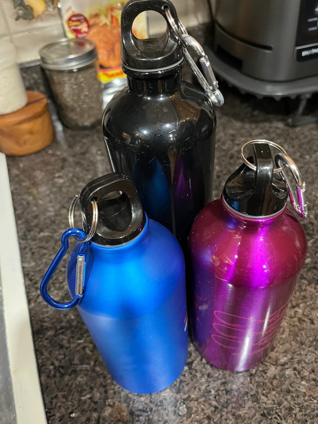 ASSORTED HOSEHOLD ITEMS image indicator(3)