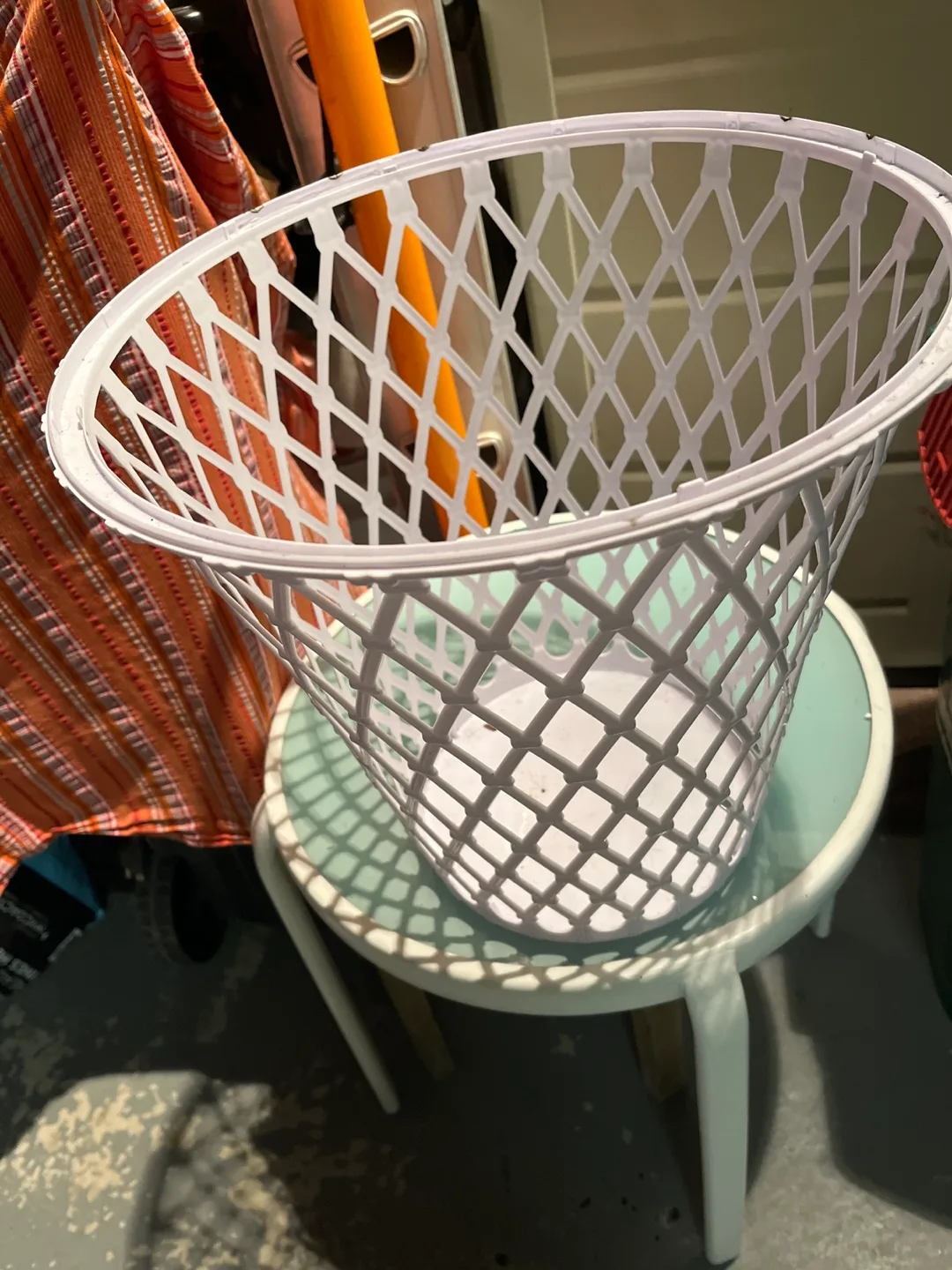 ASSORTED HOSEHOLD ITEMS image indicator(8)