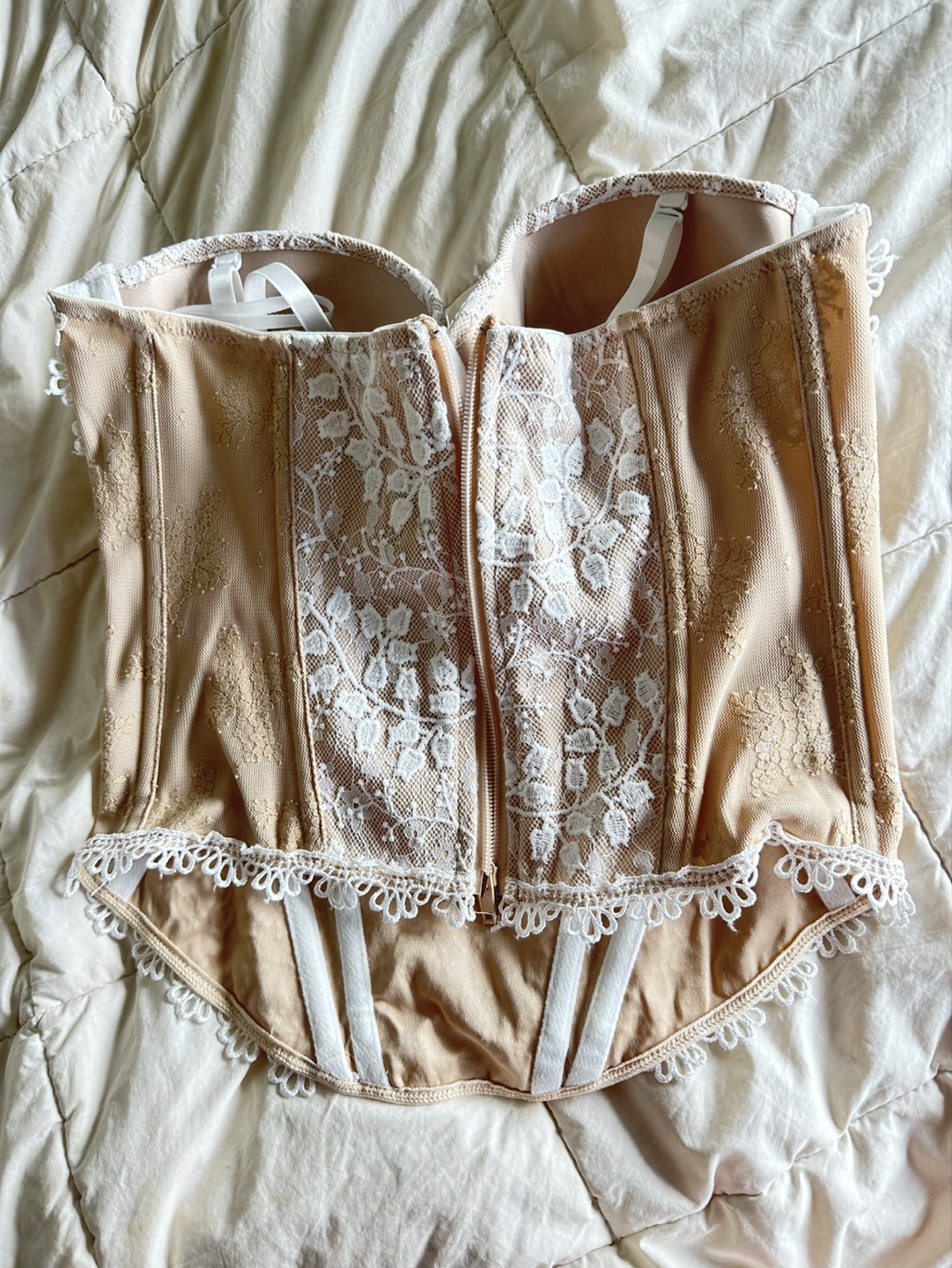 Gorgeous Lace-Up Corset Top - photo 2