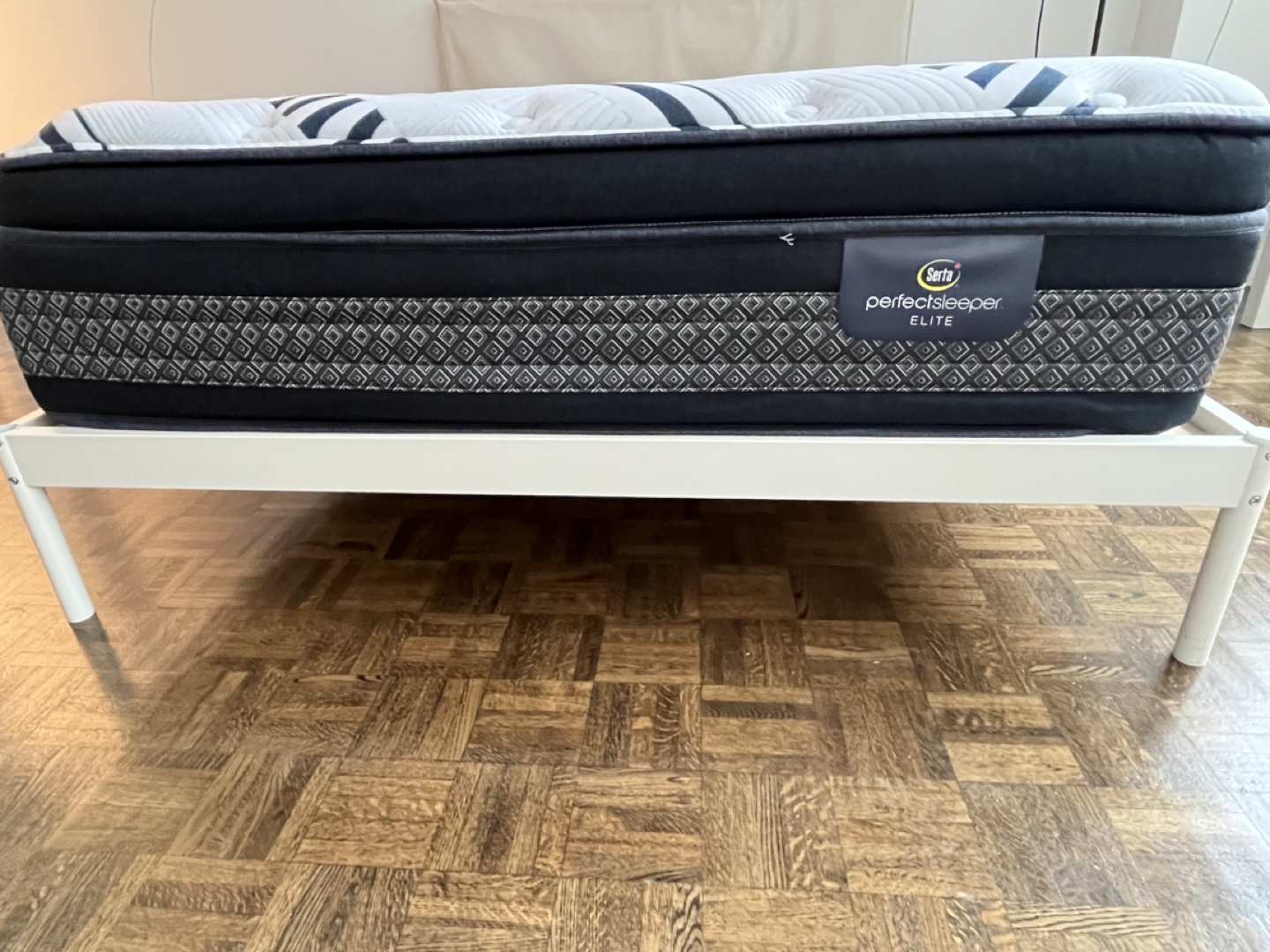 Full Mattress Serta Pillowtop innerspring - photo 4