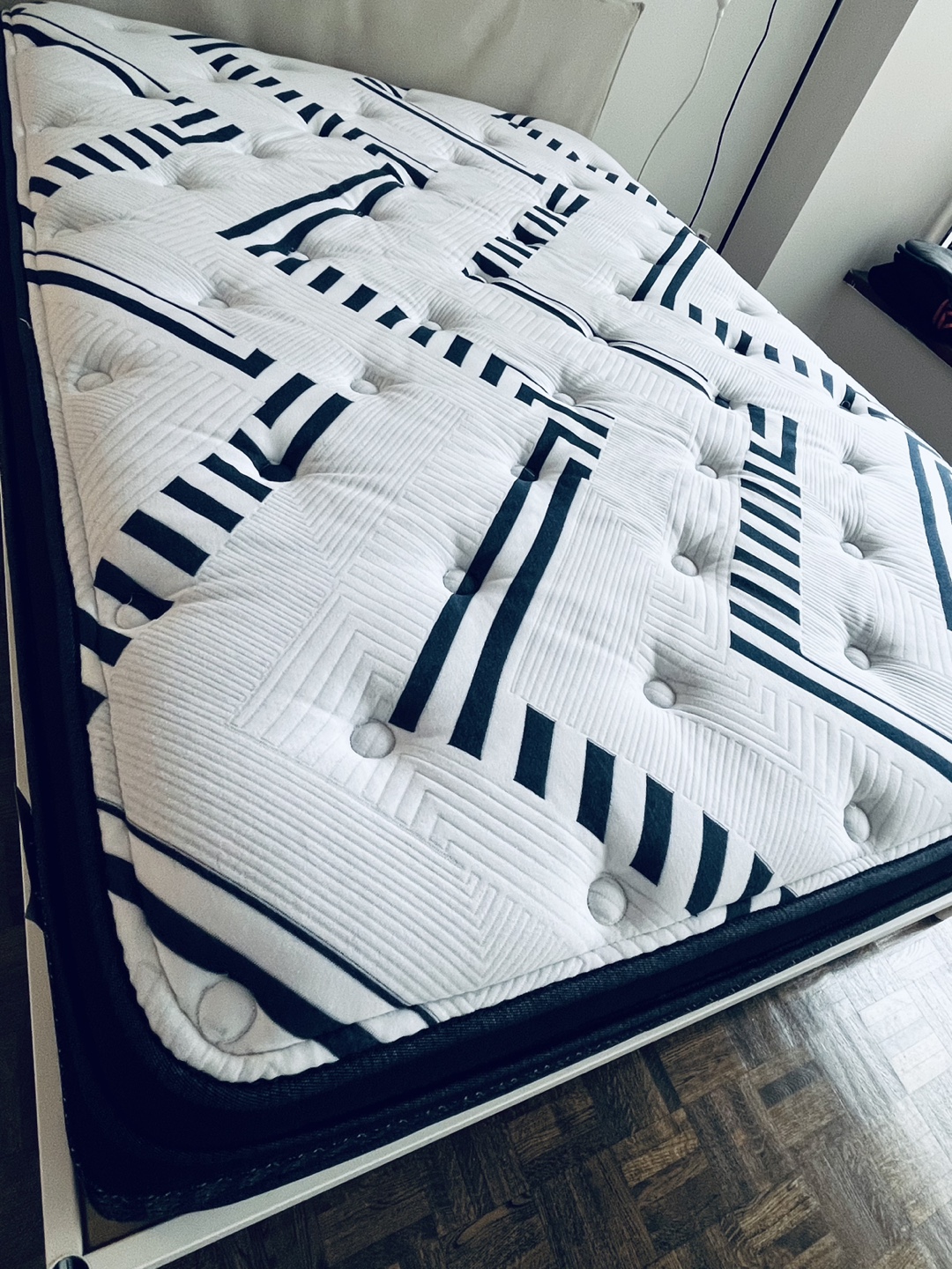 Full Mattress Serta Pillowtop innerspring