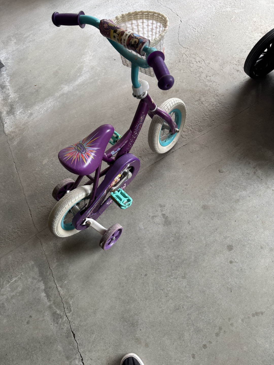 Girls' Disney Princess 12" Bike with Training Wheels - photo 2