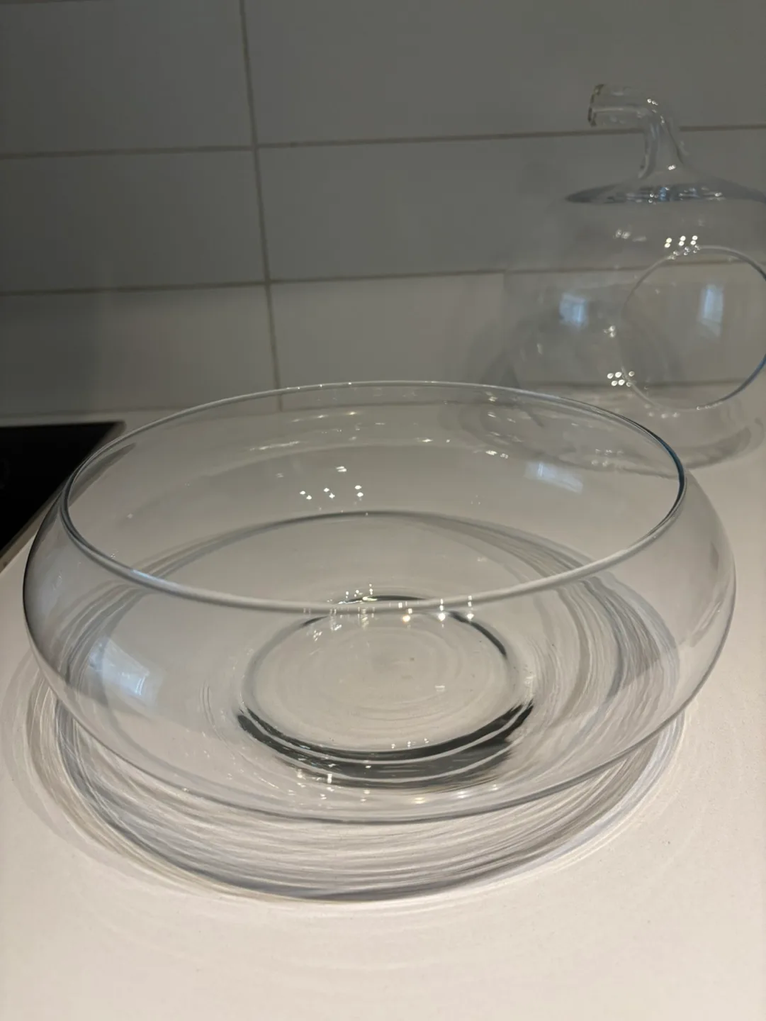 Set of three glass decorative bowls image indicator(3)