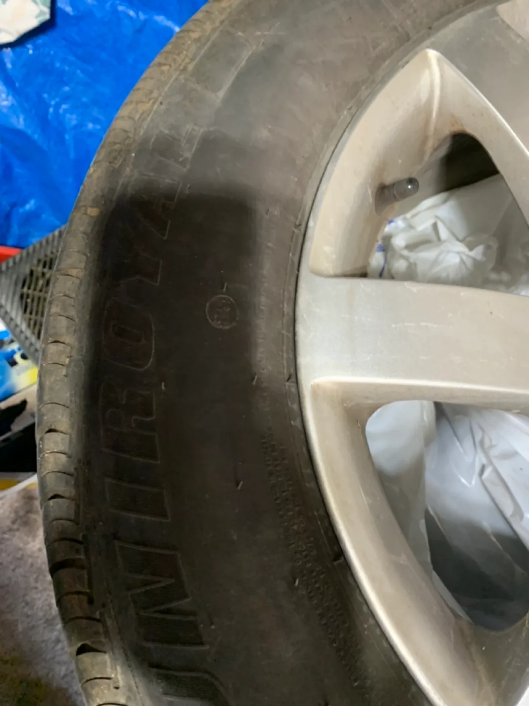 17" Silver Alloy Wheel with Tire image indicator(5)