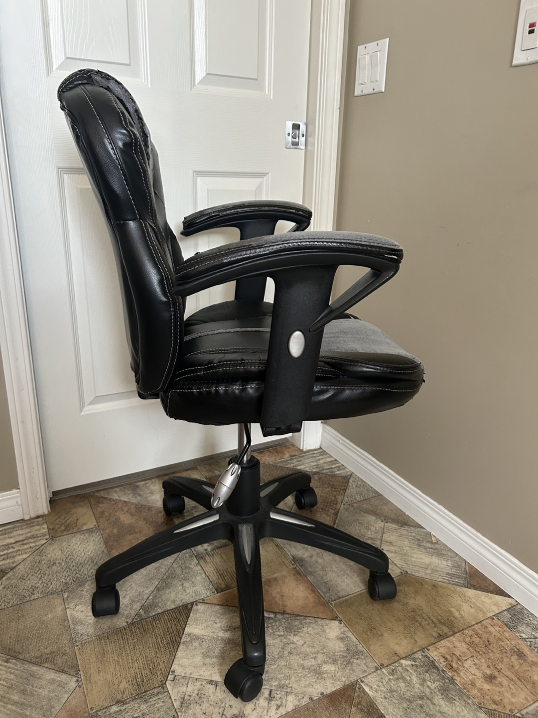 Swivel Home Office Study Desk Chair with Armrests - photo 3
