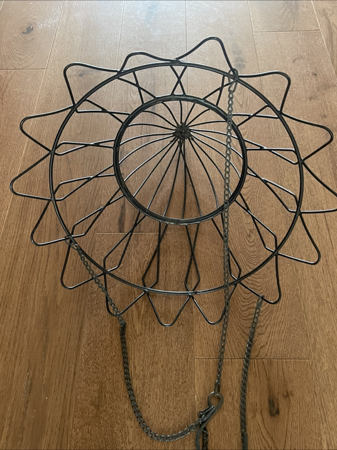 Set of Three Black Metal Hanging Baskets - photo 2