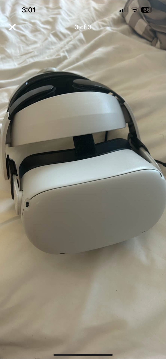 Meta Quest 2 VR Headset and Controllers - photo 3