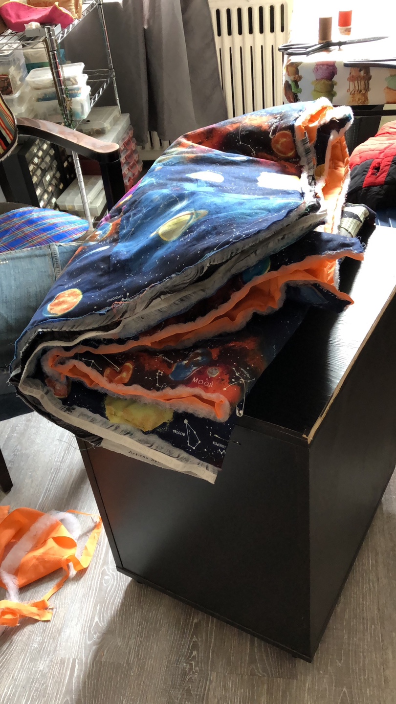 Space-themed Handmade Quilt - photo 3