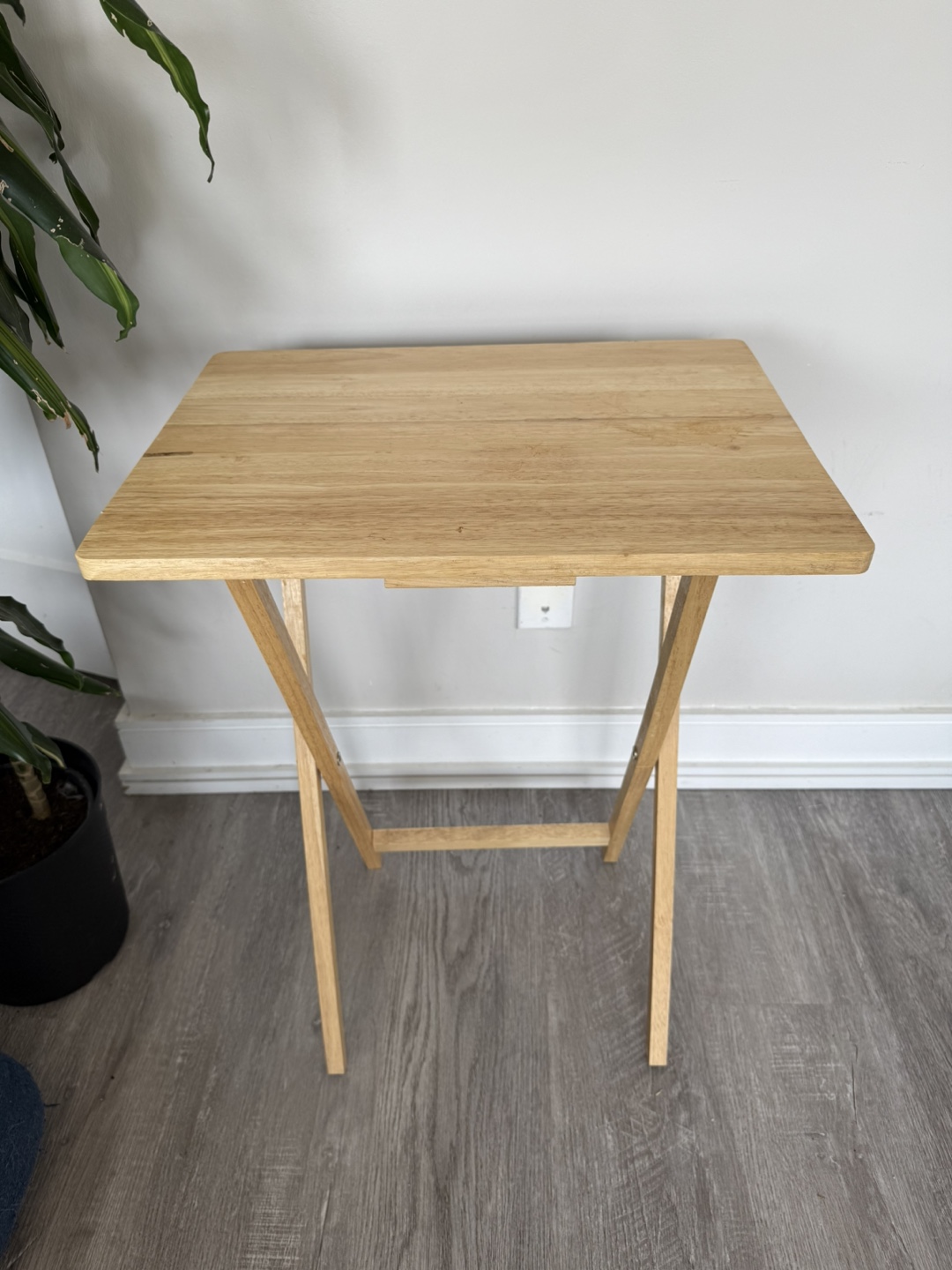 Small Foldable Wooden Tray Table - photo 4