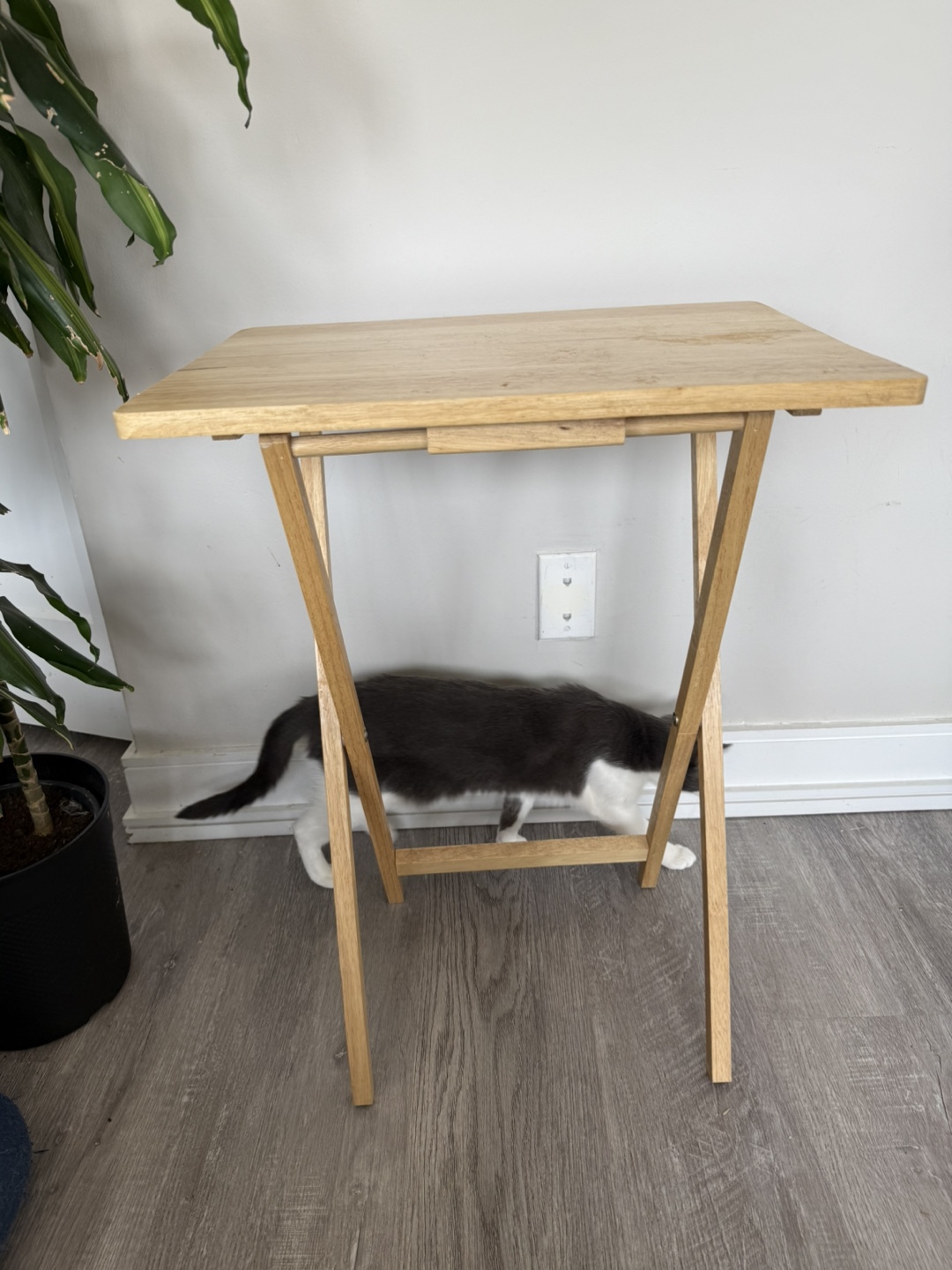 Small Foldable Wooden Tray Table - photo 2