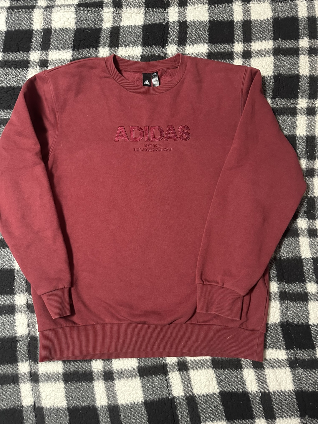 Adidas crewneck