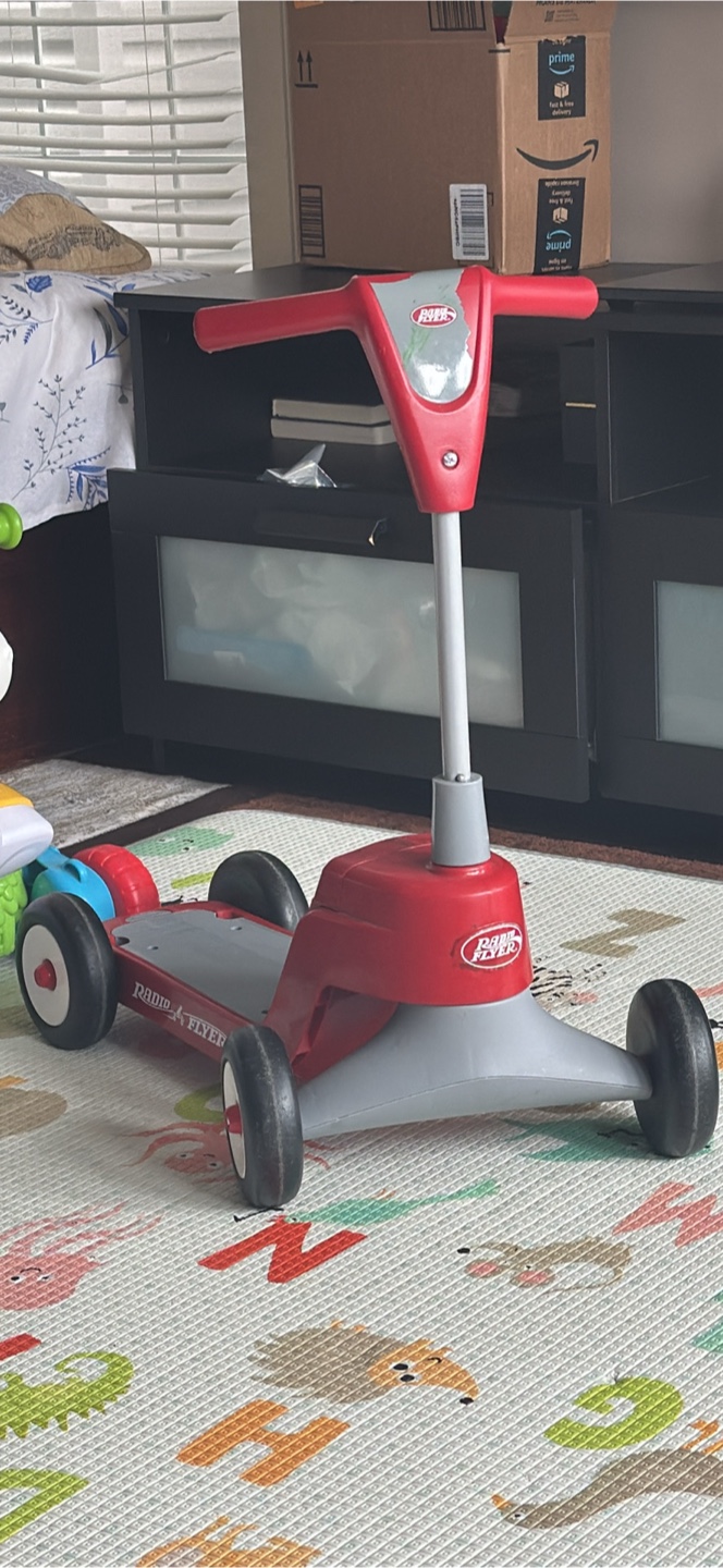 Radio Flyer Ride-On Toys - Rocking Horse and Scooter - photo 2