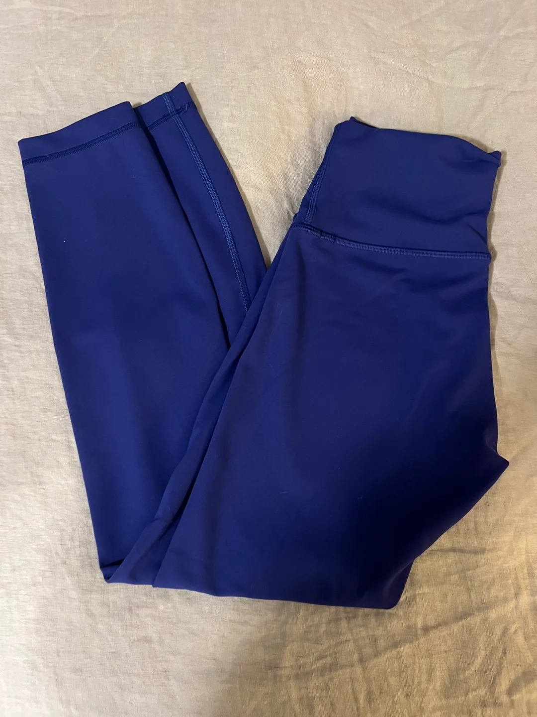 Lululemon Wunder Train High-Rise Tight 25" - size 6 image indicator(4)
