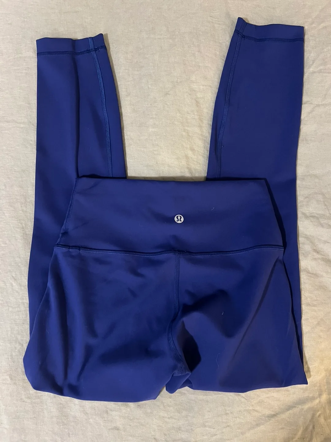 Lululemon Wunder Train High-Rise Tight 25" - size 6 image indicator(6)