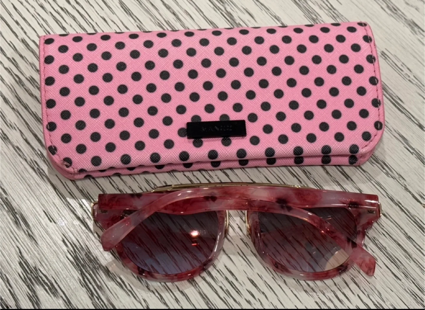 Mango Pink Sunglasses + Case image indicator(2)