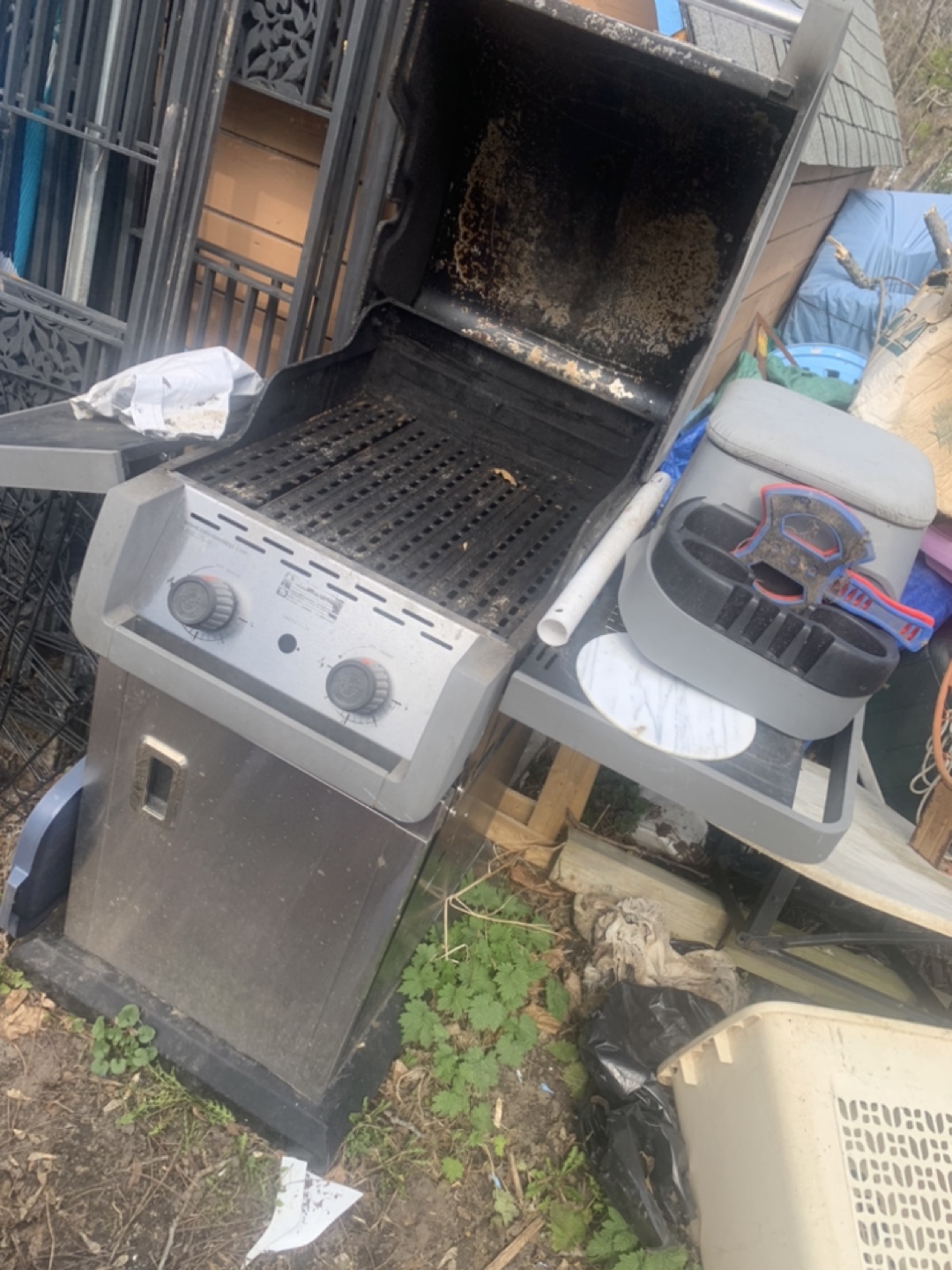 Used Char-Broil 2-Burner Gas Grill - photo 2