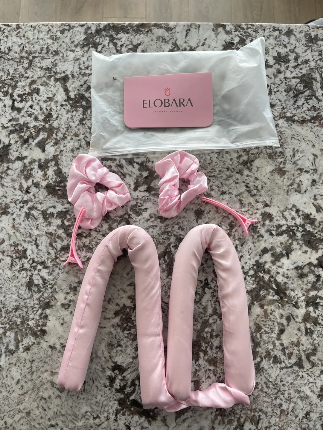 Elobara Pink Satin Heatless Curler Set thumbnail