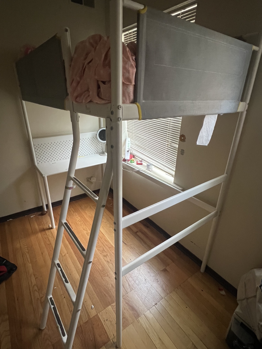 White Loft twin Bed with Built-in Desk - photo 2