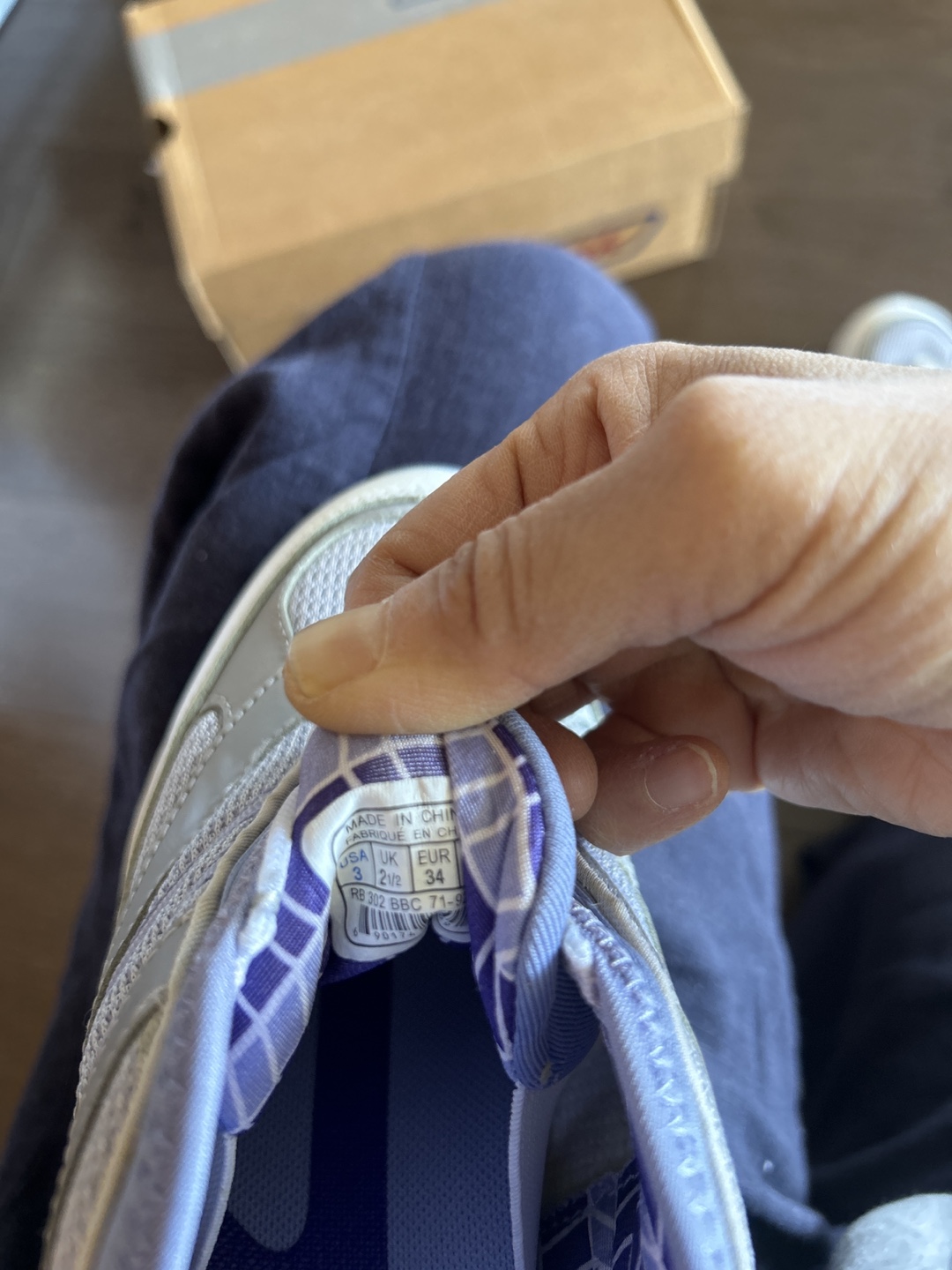 Women's New Balance 711 Zip-Up Sneakers - Size 2Y - photo 2