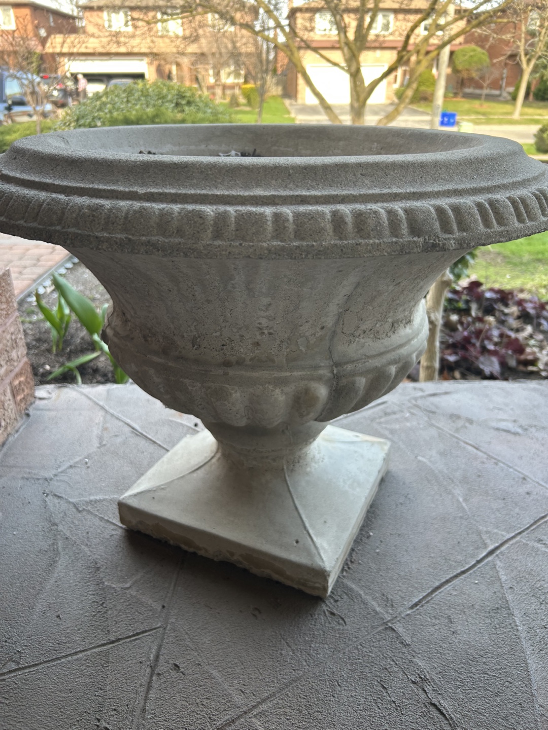 3 Large Concrete Urn Planterd