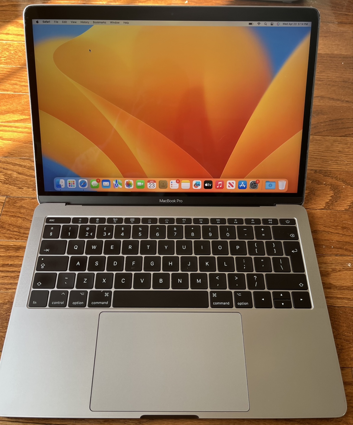 2017 13-inch MacBook Pro - 8GB RAM, 2.3 GHz Intel Core i5 - photo 2