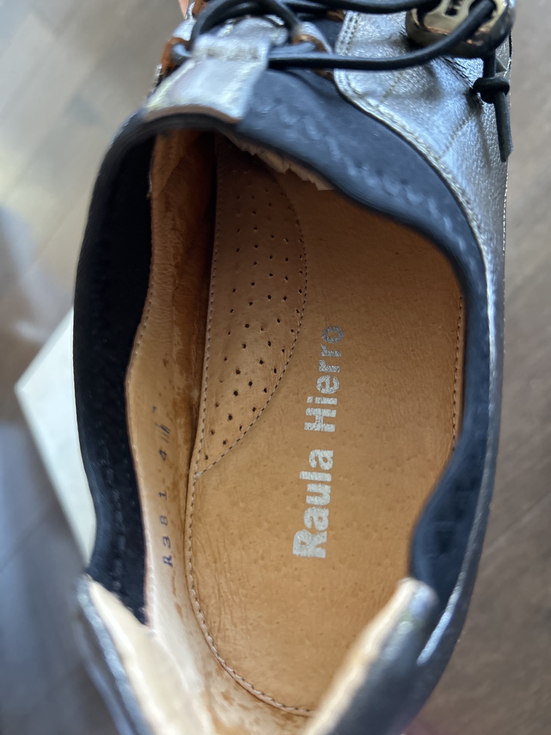 RAULA HIRE Women's Slip-on Leather Shoes - photo 2