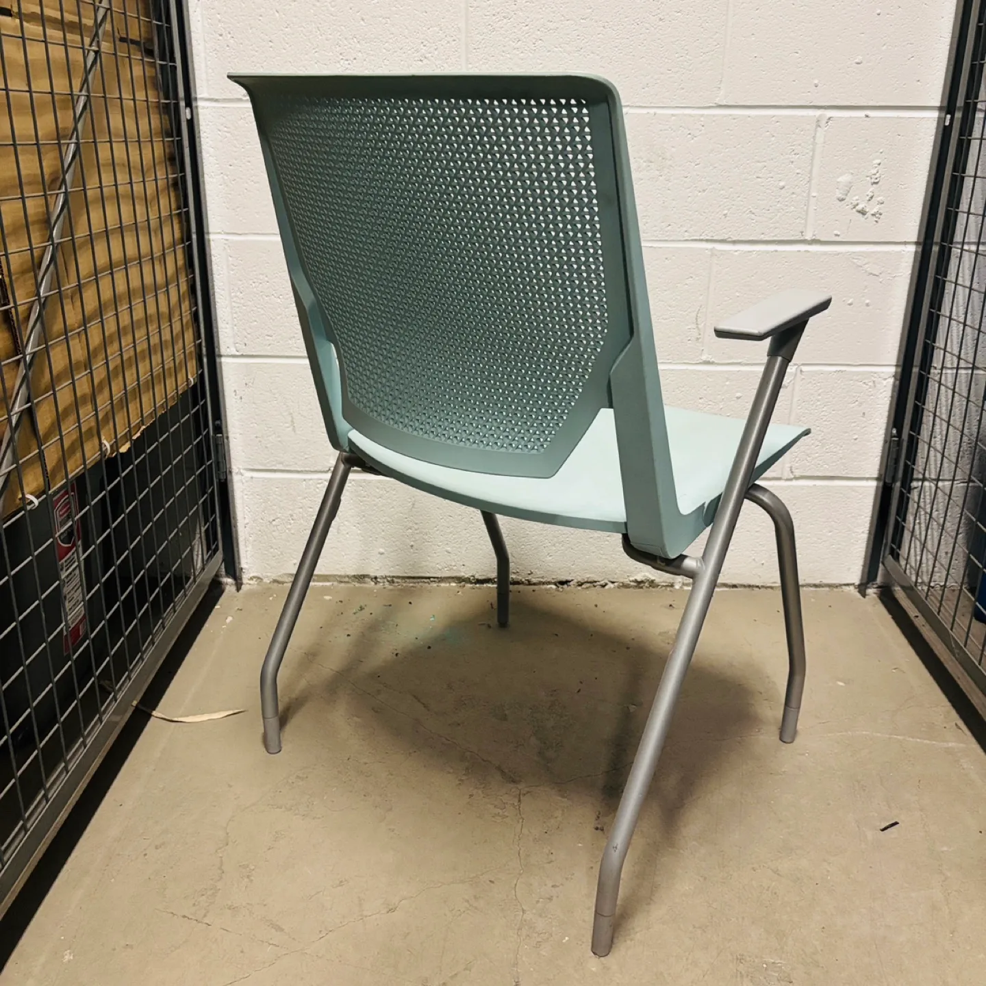 $900 Designer Chair by Haworth image indicator(5)