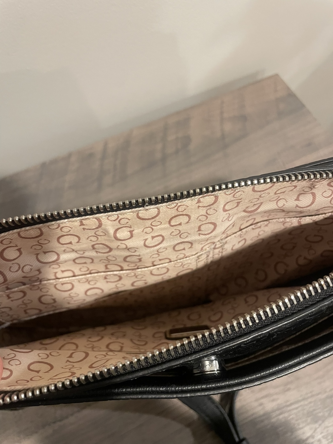 GUESS Black Crossbody Bag - photo 2
