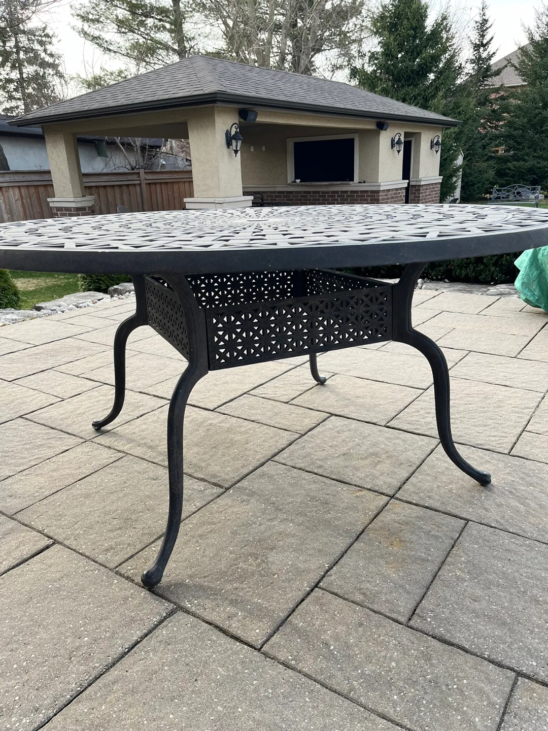 Outdoor Patio Table image indicator(3)