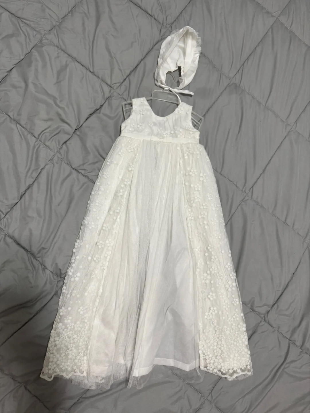 Infant Christening Gown with Bonnet image indicator(2)