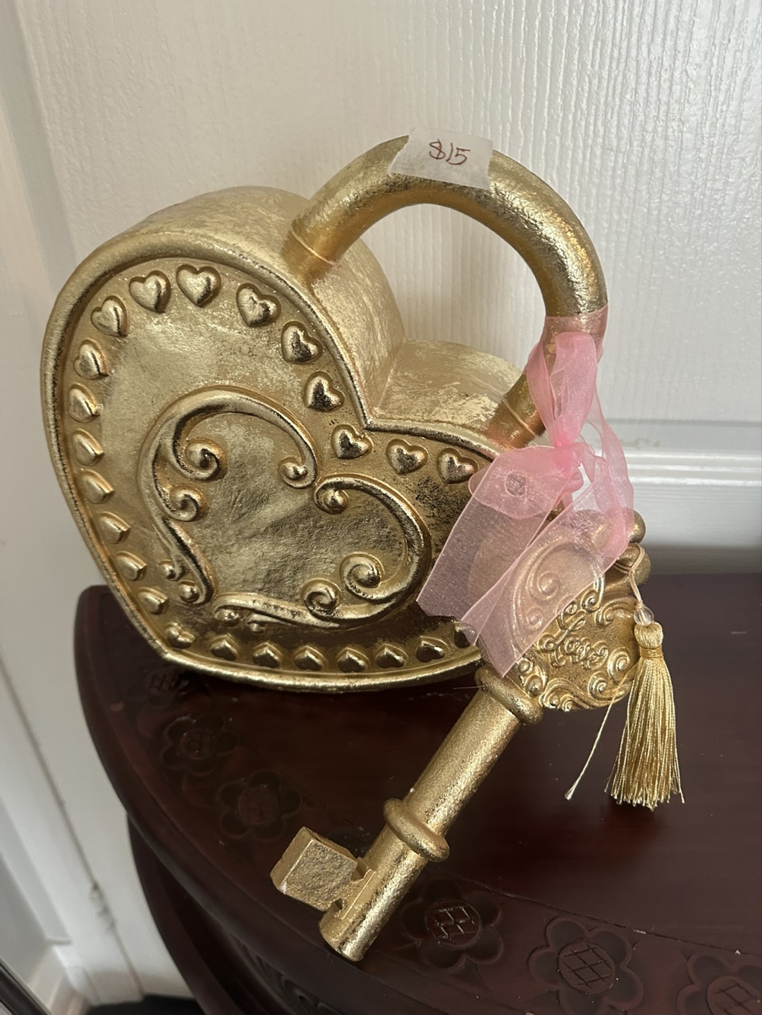 Gold Heart Lock and Key Decor