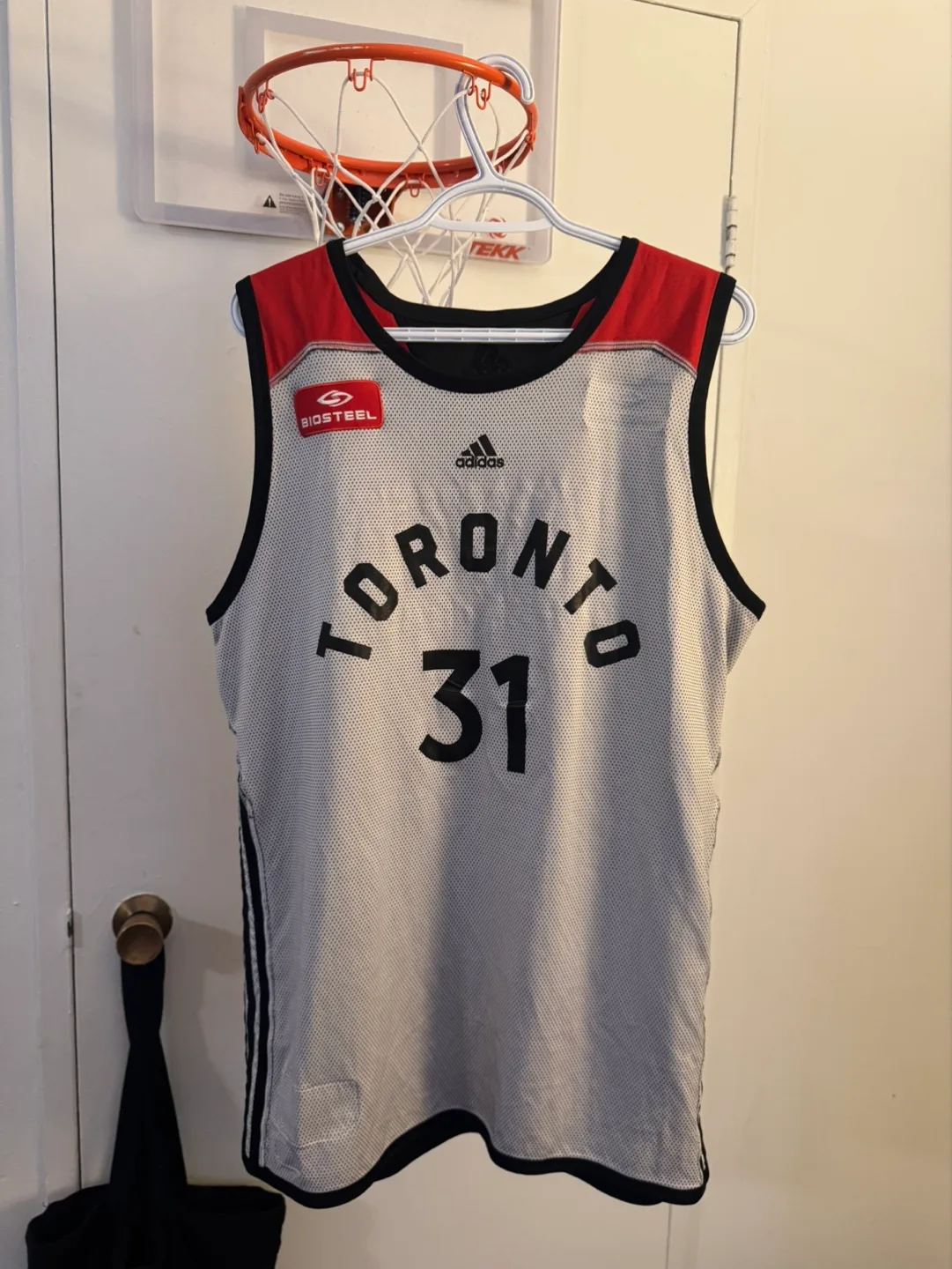 Toronto Raptors Adidas Jersey #31 image indicator(3)