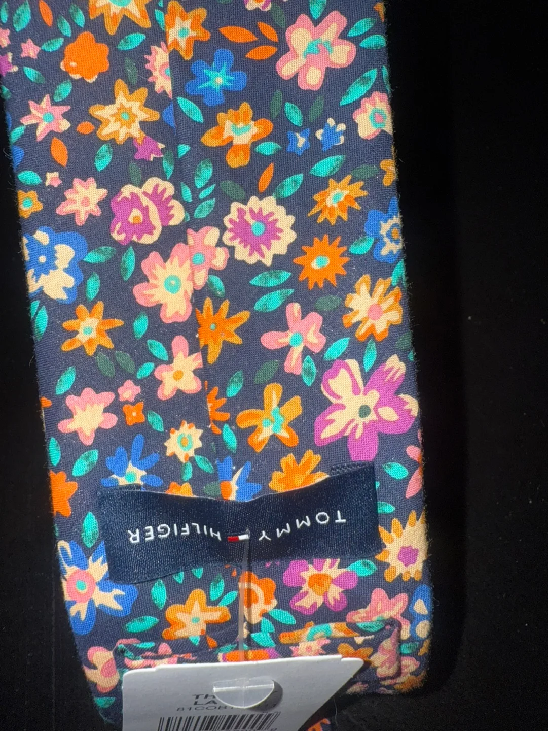 Tommy Hilfiger Men's Skinny Floral Tie image indicator(4)