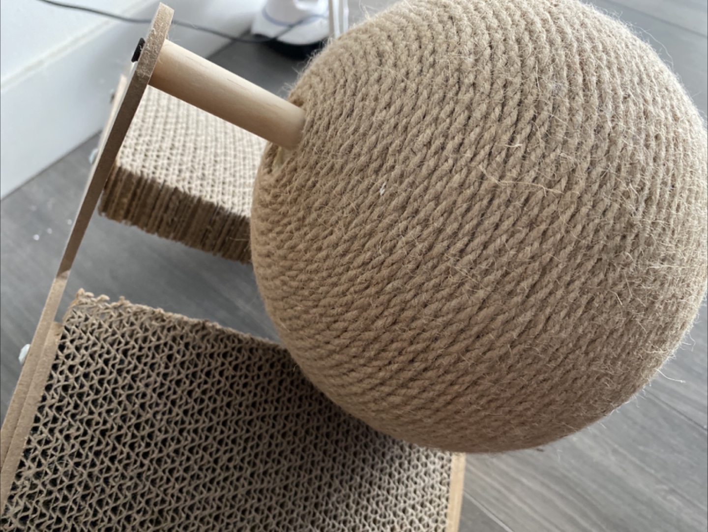 Cat Scratching Post & Lounge - photo 3