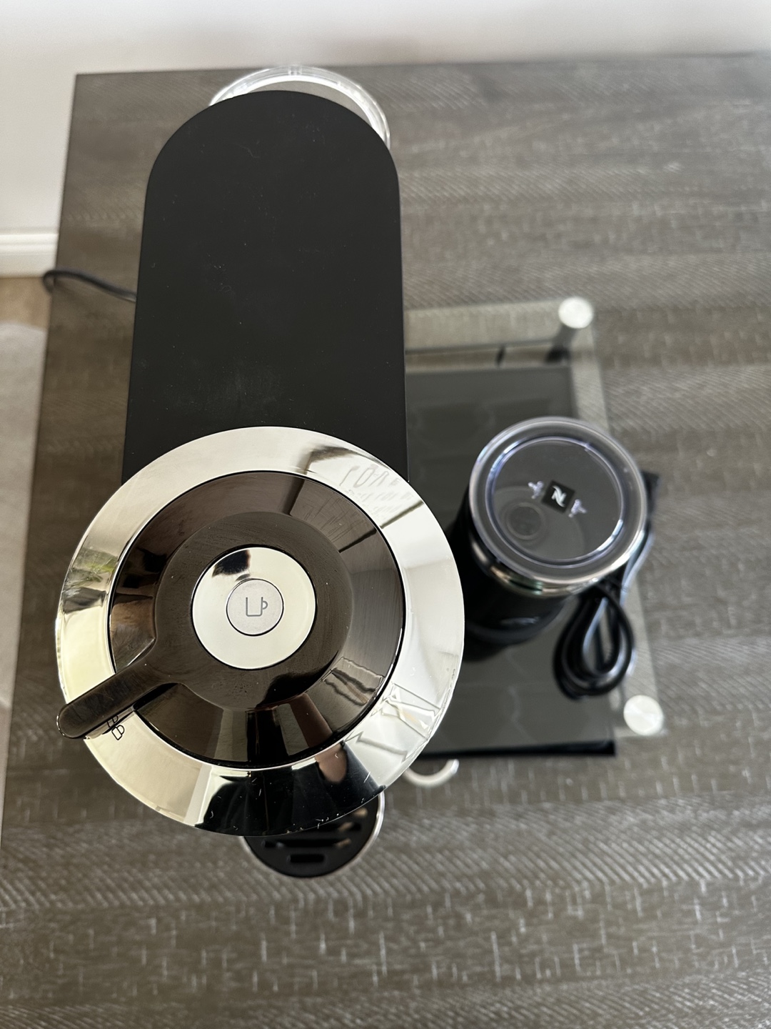 Nespresso VertuoPlus Bundle with Aeroccino 3 & Pod Stand - photo 4
