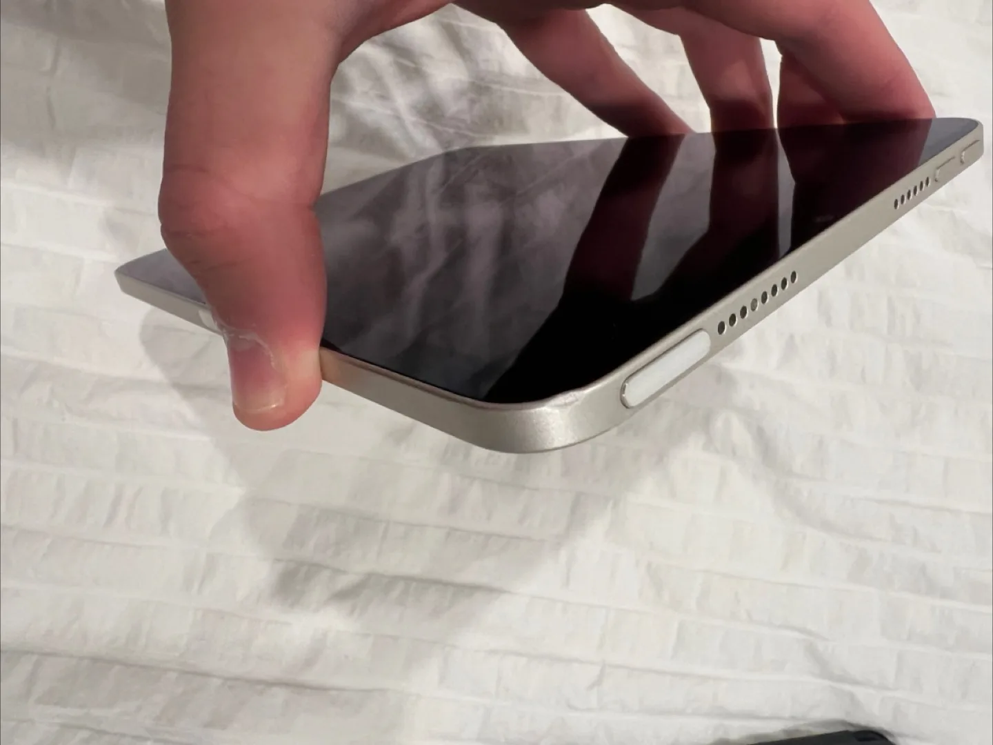 iPad mini 6th gen bundle (64gb storage) image indicator(3)