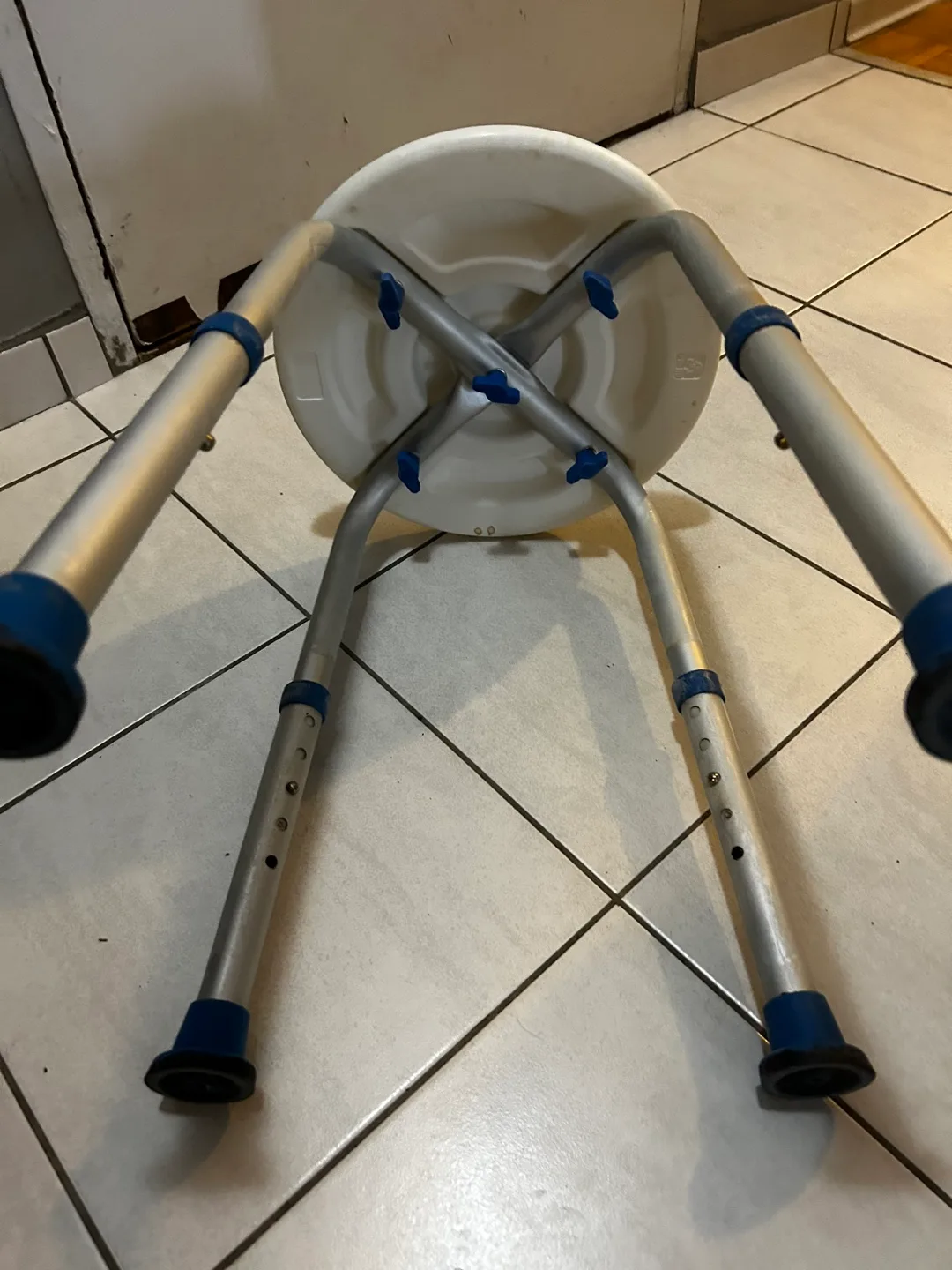 Adjustable Shower Stool image indicator(5)