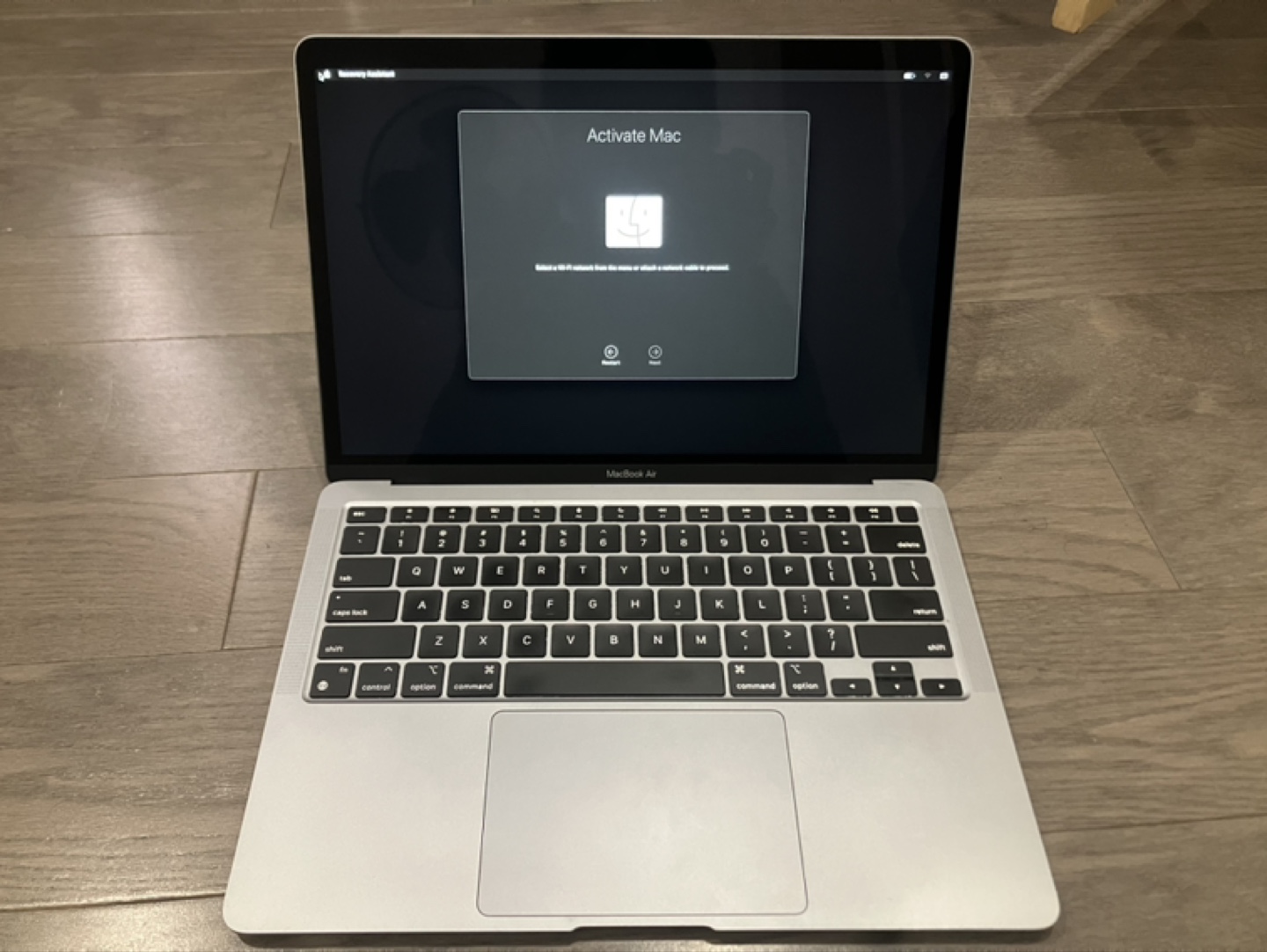 M1 MacBook Air - Silver - photo 3