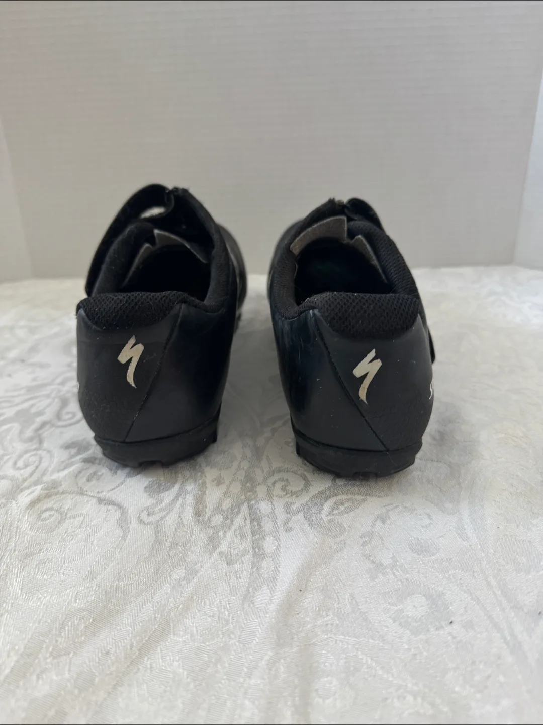 Specialized Clip in bike Shoes - ladies Size 42 / 8.5 image indicator(3)