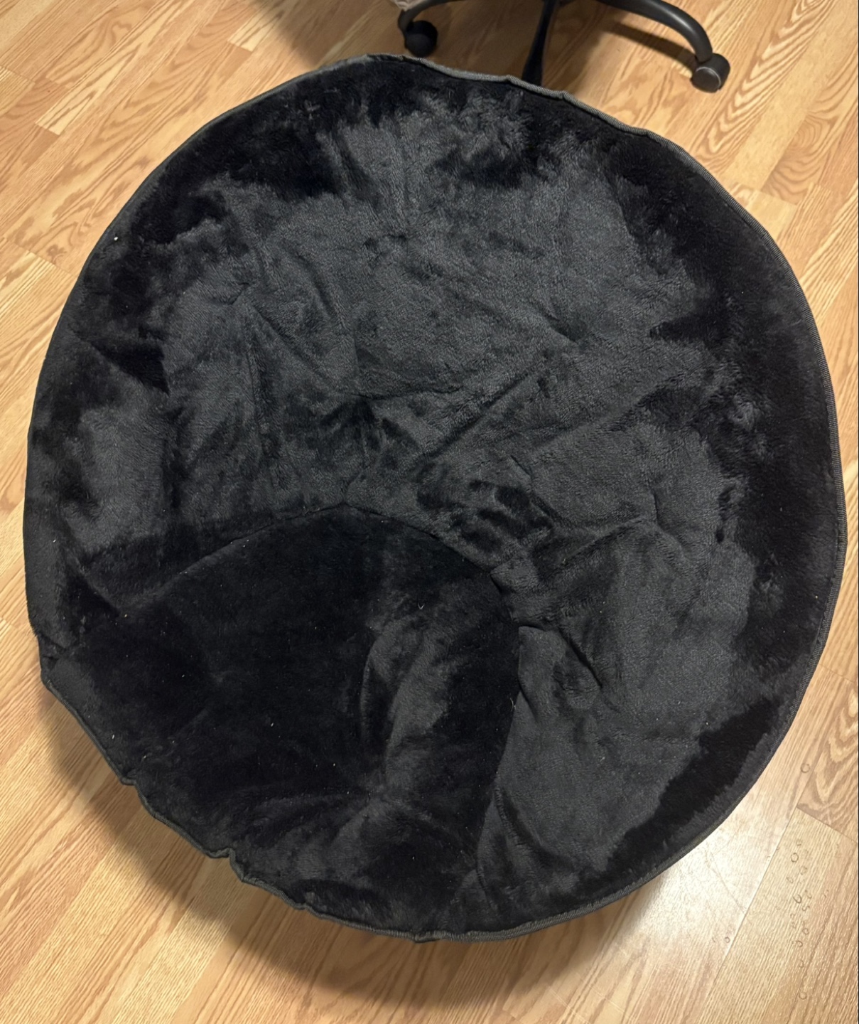 Black Faux Fur Saucer Chair - photo 3