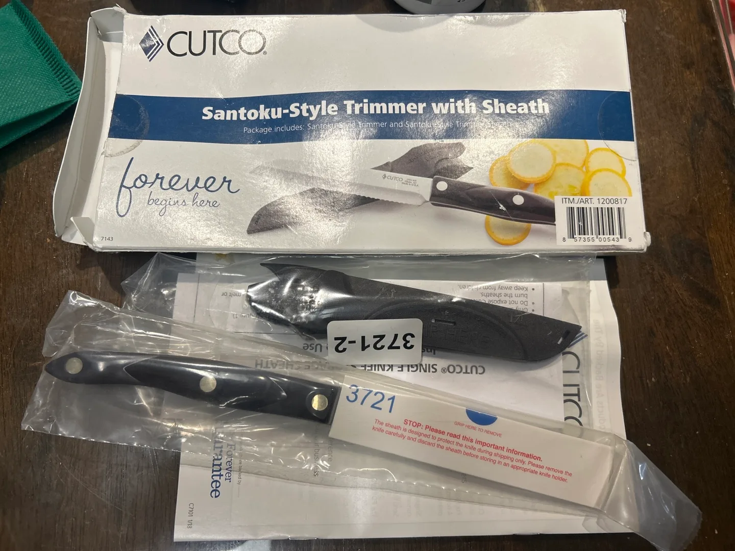 Cutco Santoku-Style Trimmer with Sheath thumbnail