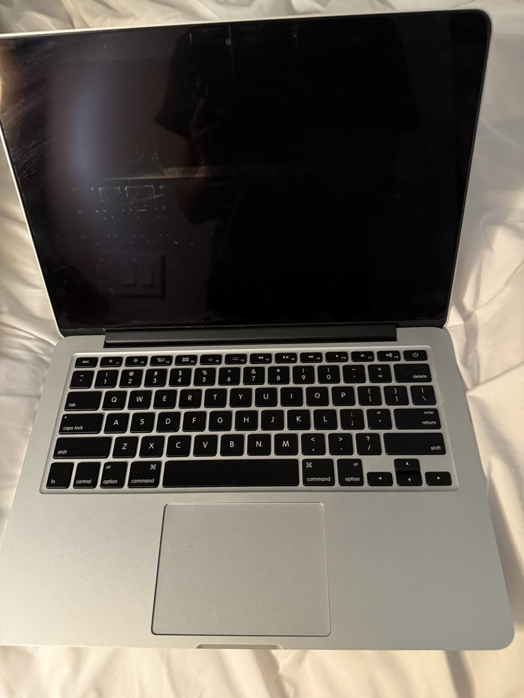 MacBook Pro Laptop Like new, without its charger - photo 3